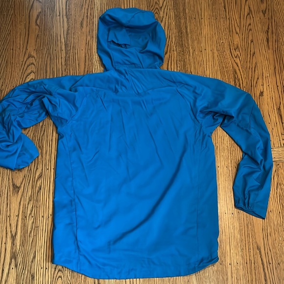 Patagonia  Jacket - Picture 5 of 9